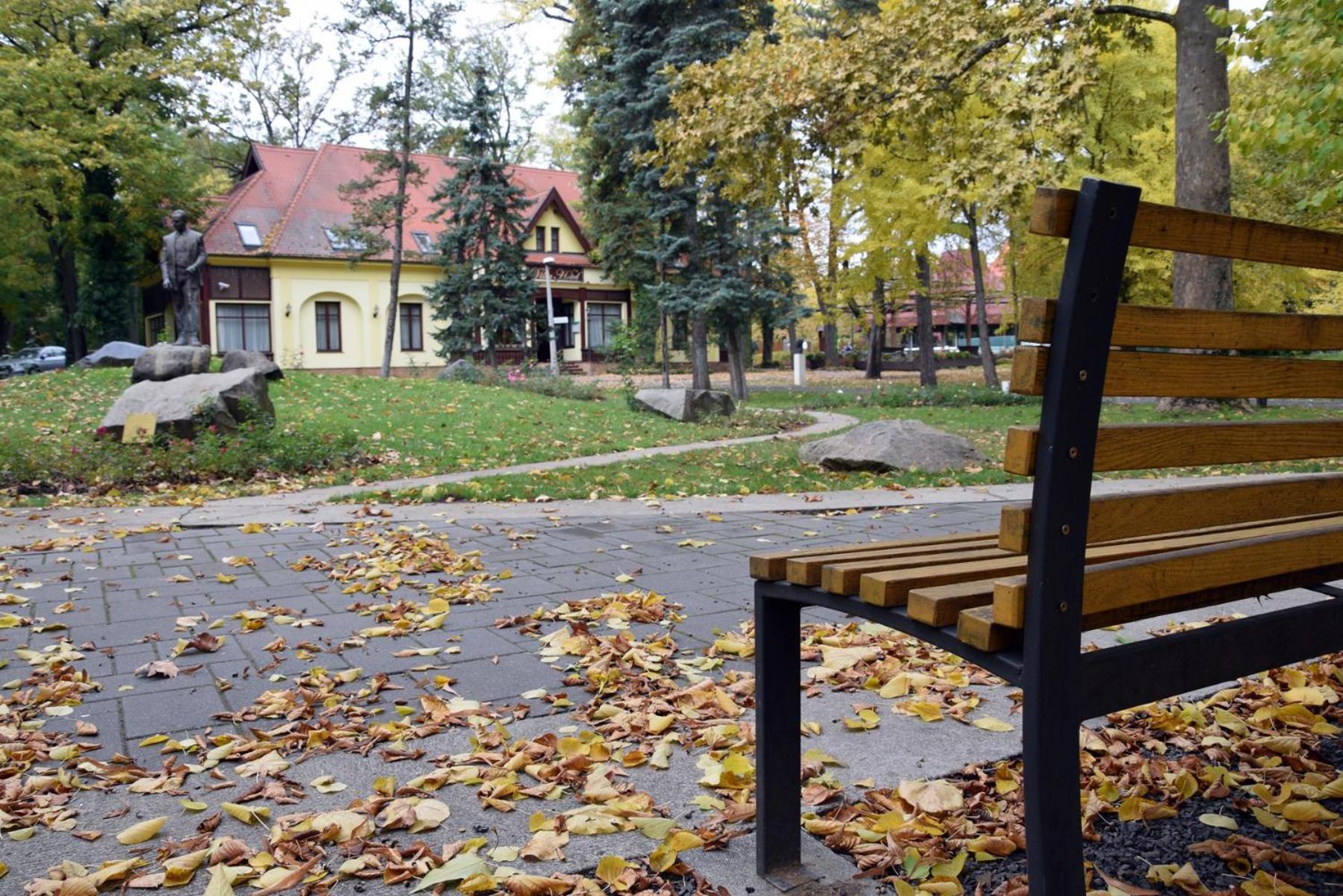 Villa Hotel Debrecen Esterno foto