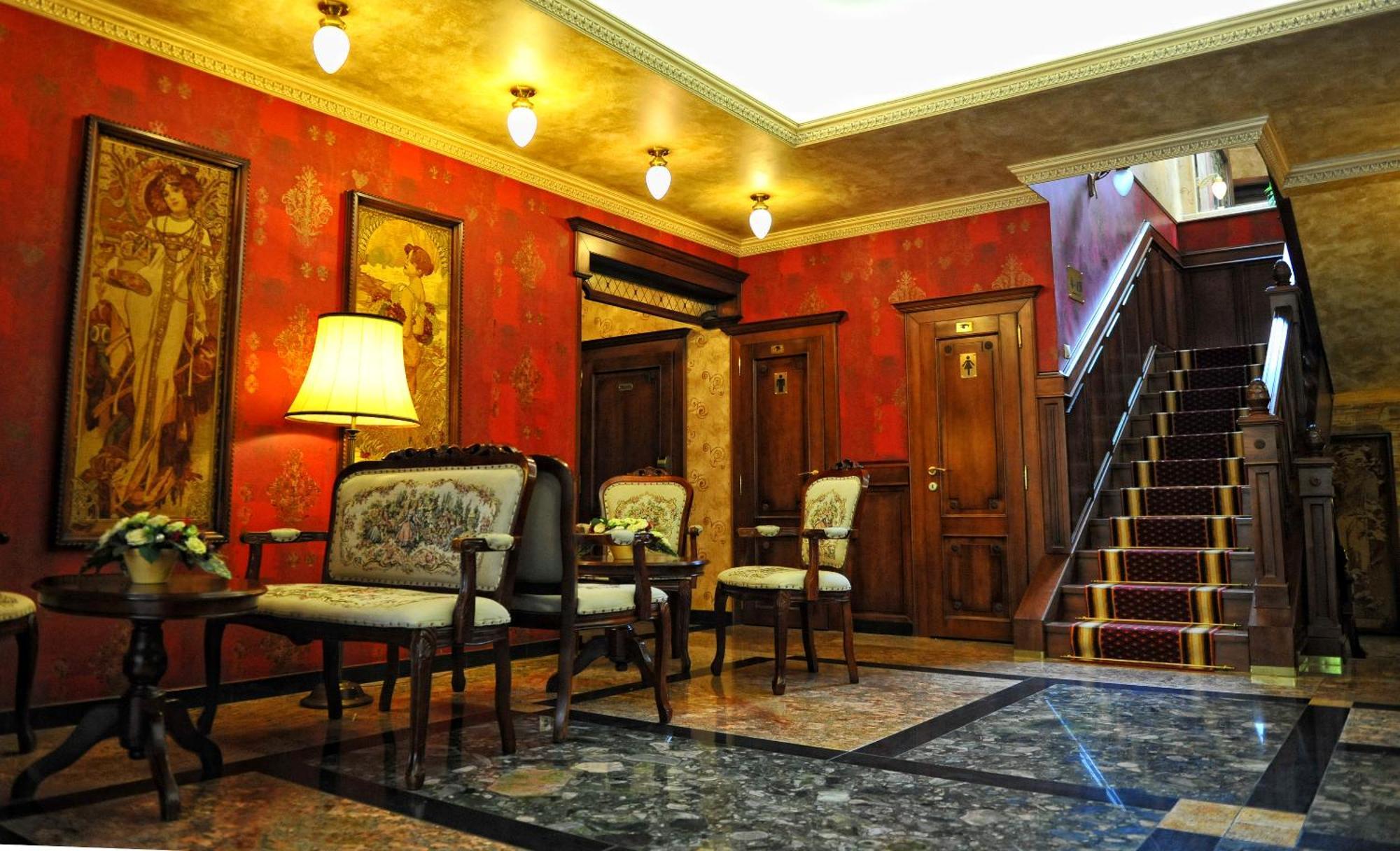 Villa Hotel Debrecen Esterno foto