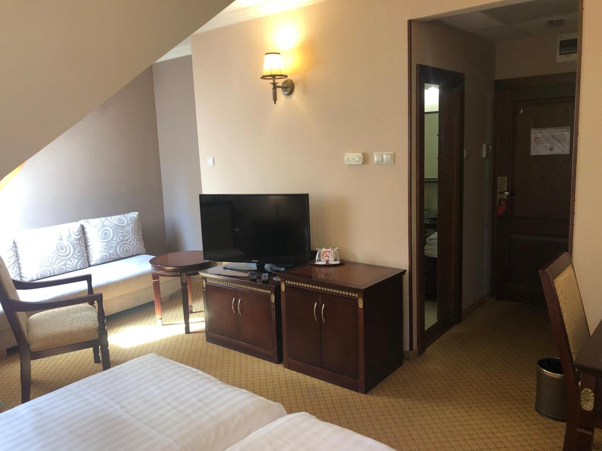 Villa Hotel Debrecen Esterno foto